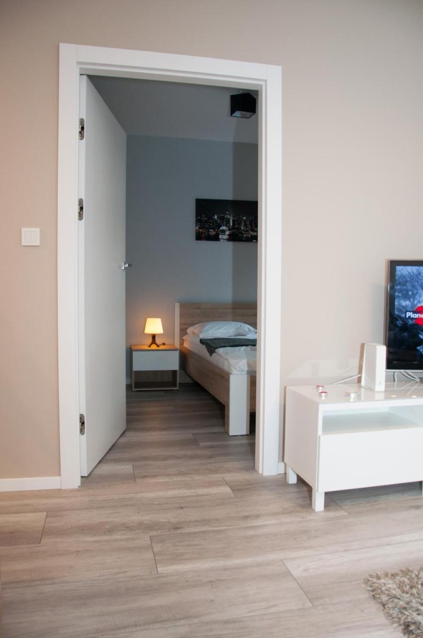 Apartament Cybernetyki Mokotow Варшава Экстерьер фото